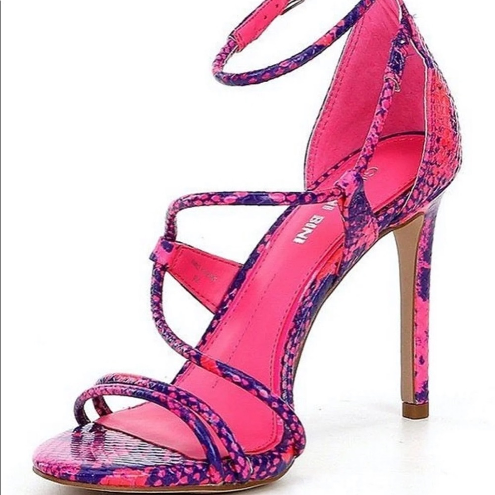 Gianni Bini Kameela pink purple strappy heels SZ 8 4in heels